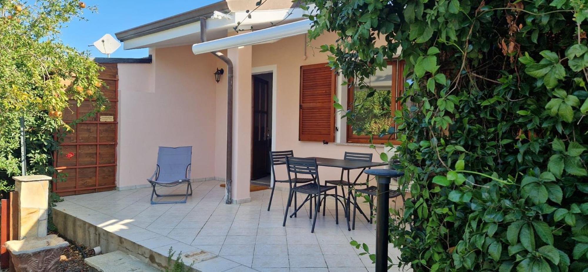 Casa Vacanza Mamaioa SantʼAnna Arresi Εξωτερικό φωτογραφία
